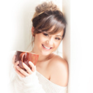Charissa Magno Photography - Logo