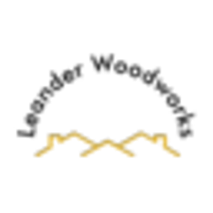 LeanderWoodworks - Logo